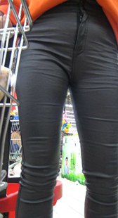 超市皮裤少妇重口味