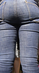 超紧牛仔裤超大号肥臀少妇