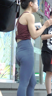 鹰眼大师年度超级层次分明的骆驼趾第一季