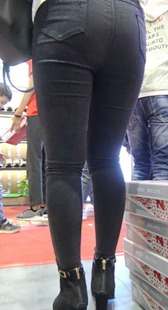 紧身裤能穿出像你这样的肥，也是醉了第二季