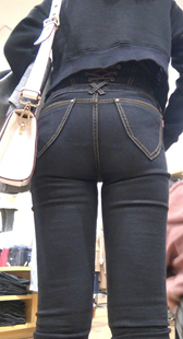 重口味黑牛饱满包臀少妇第一季