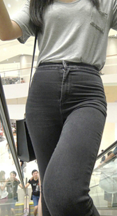 新年献礼牛仔肥臀大美女金三角特写