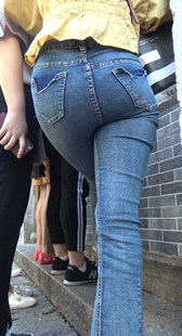 春节献礼超紧蓝牛饱满苹果臀美女