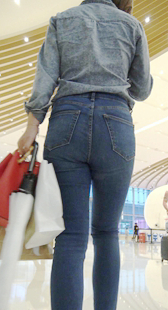 紧身牛仔大号美臀小妹