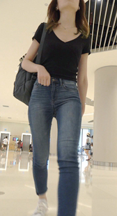 靓丽的外表变形的身材证明什么