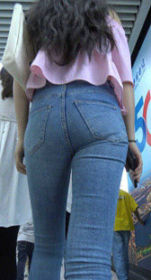 蓝牛超紧美臀长发小姐姐