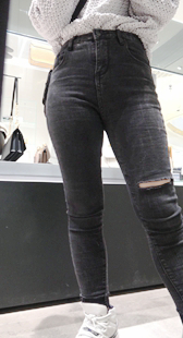 紧身黑牛仔三角摄之