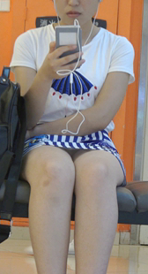 商场超短裙美少妇