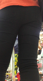 超市打底裤售货员少妇