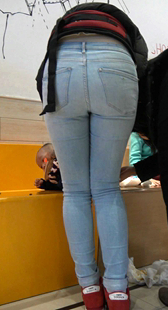 灰牛仔大屁股少妇第一季