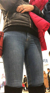 春节献礼紧牛肥臀金三角少妇