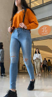 紧身牛仔长发大学妹