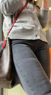 紧身灰牛仔紧臀紧三角