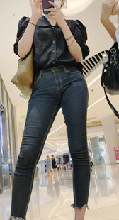 超性感黑牛仔大宽臀大美女