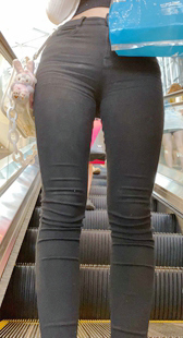 高跟黑裤金三角大美女一枚