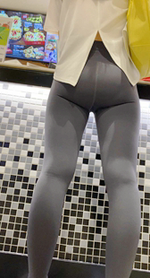 饱满圆润瑜伽翘臀少女