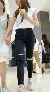 黑牛仔金三角美臀美女