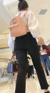 紧身黑牛仔大宽臀承受力强