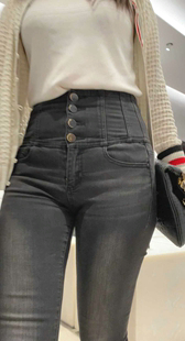 性感灰牛仔裤金三角真美