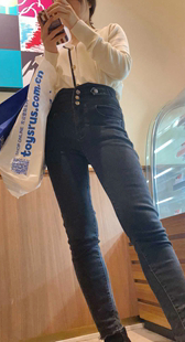 高跟黑裤大宽臀少妇战斗力超强