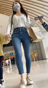 春节献礼蓝牛V内痕饱满苹果臀美女第一季