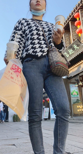 性感黑牛饱满丰臀美女