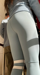 性感翘臀健美裤熟女诱惑