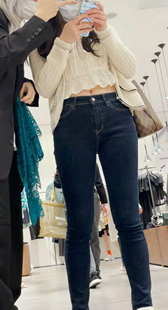 紧身蓝牛金三角特写