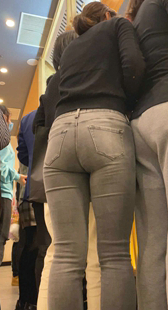 五一献礼饱满性感灰牛仔苹果大臀少妇