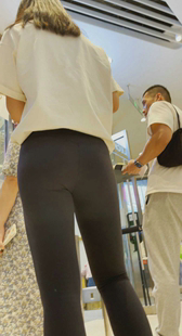 紧身包臀黑裤视频