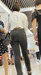 超翘臀妹子怎么练的呀