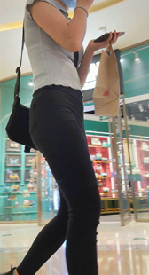 商场翘臀黑裤等你来