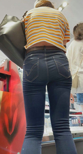 重口味蓝牛肥臀少妇