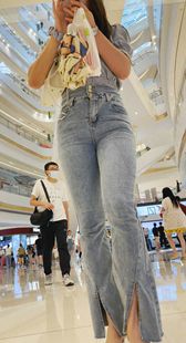 中秋献礼长发紧臀高跟大学妹未开发