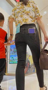 蛇腰苹果臀少妇保养好