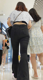 黑牛仔紧臀少妇开发多