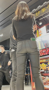 包臀皮裤长腿少妇