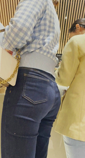 侧看这臀真是翘呀