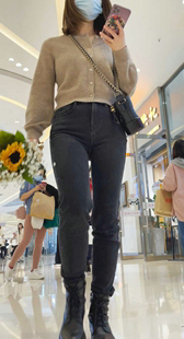 商场紧身包臀牛仔裤视频