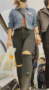 极品黑牛仔金三角大肥臀小姐姐