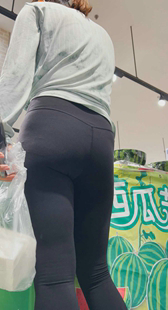 翘臀健身裤熟女