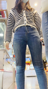 五一献礼牛仔翘臀金三角小姐姐