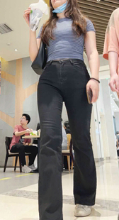 性感金三角紧臀少妇