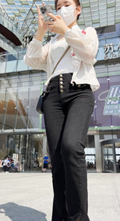 包臀黑裤金三角少妇