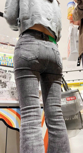 商场包臀灰牛仔细腰学妹