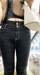 春节献礼黑牛仔巨臀美女小姐姐