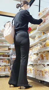 春节献礼高跟西裤苹果臀少妇