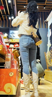 春节献礼高挑蓝牛翘臀长发小姐姐