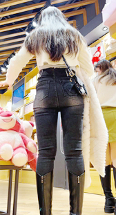 性感高腰黑牛大宽臀美女