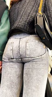 包臀紧牛低腰少妇